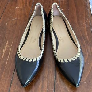 Carmen Marc Valvo black gold flats (sz 10)